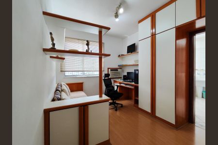 Apartamento à venda com 140m², 4 quartos e 1 vagaQuarto 3
