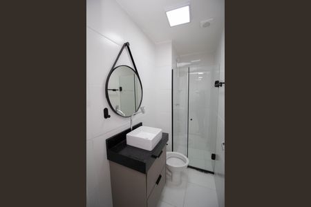 Apartamento para alugar com 33m², 2 quartos e sem vaga Apartamento para alugar com 33m², 2 quartos e sem vagaBanheiro