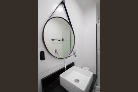 Apartamento para alugar com 33m², 2 quartos e sem vaga Apartamento para alugar com 33m², 2 quartos e sem vagaBanheiro