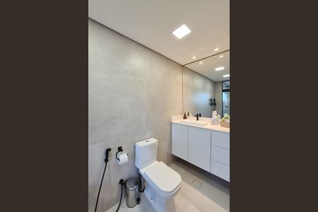 Apartamento à venda com 134m², 3 quartos e 2 vagasBanheiro da Suíte 1