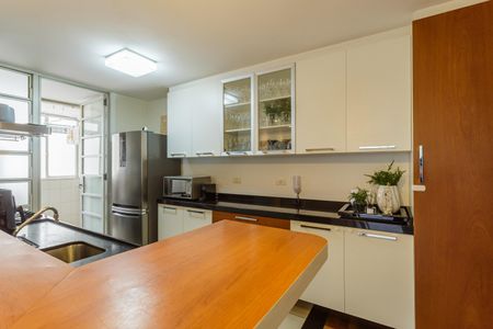 Apartamento à venda com 98m², 3 quartos e 1 vaga Apartamento à venda com 98m², 3 quartos e 1 vagaCozinha