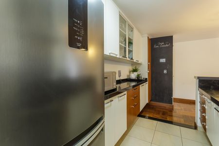 Apartamento à venda com 98m², 3 quartos e 1 vaga Apartamento à venda com 98m², 3 quartos e 1 vagaCozinha