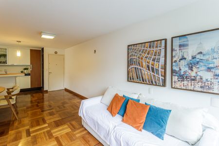 Apartamento à venda com 98m², 3 quartos e 1 vaga Apartamento à venda com 98m², 3 quartos e 1 vagaSala