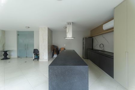 Apartamento à venda com 98m², 3 quartos e 1 vaga Apartamento à venda com 98m², 3 quartos e 1 vagaÁrea comum - Salão de festas
