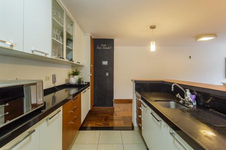 Apartamento à venda com 98m², 3 quartos e 1 vaga Apartamento à venda com 98m², 3 quartos e 1 vagaCozinha