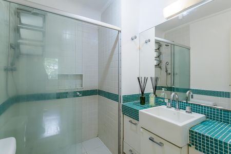 Apartamento à venda com 98m², 3 quartos e 1 vaga Apartamento à venda com 98m², 3 quartos e 1 vagaBanheiro 2