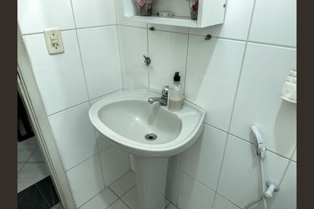 Casa à venda com 176m², 3 quartos e 1 vagaBanheiro Social