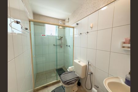 Casa à venda com 176m², 3 quartos e 1 vagaBanheiro