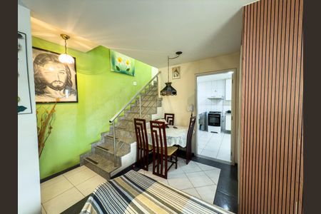 Sala de casa para alugar com 3 quartos, 176m² em Vila da Penha, Rio de Janeiro