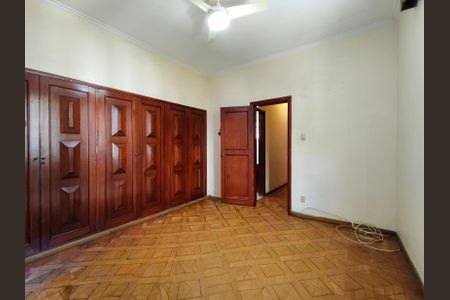 Apartamento para alugar com 215m², 3 quartos e 1 vaga Apartamento para alugar com 215m², 3 quartos e 1 vagaQuarto 3