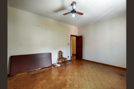 Apartamento para alugar com 215m², 3 quartos e 1 vaga Apartamento para alugar com 215m², 3 quartos e 1 vagaQuarto 1