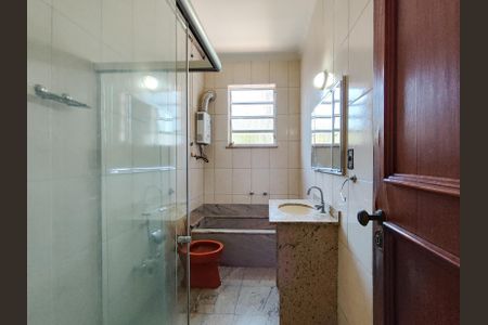 Apartamento para alugar com 215m², 3 quartos e 1 vaga Apartamento para alugar com 215m², 3 quartos e 1 vagaBanheiro Social