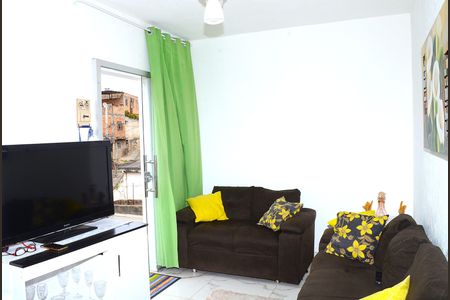 Sala de casa para alugar com 2 quartos, 40m² em Providência, Belo Horizonte