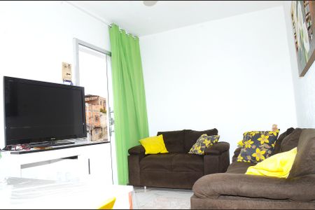 Sala de casa para alugar com 2 quartos, 40m² em Providência, Belo Horizonte