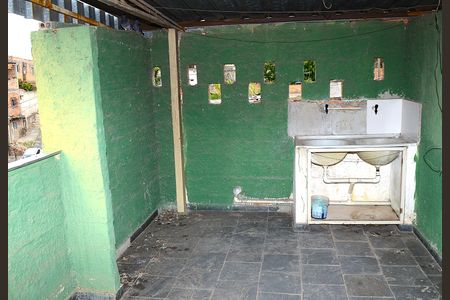 Casa para alugar com 40m², 2 quartos e 1 vagaÁrea de Serviço