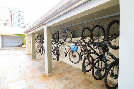 Apartamento para alugar com 51m², 2 quartos e 1 vaga Apartamento para alugar com 51m², 2 quartos e 1 vagaÁrea comum - Bicicletário