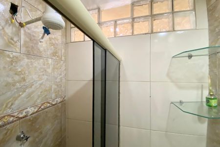 Apartamento para alugar com 100m², 2 quartos e sem vagaBanheiro social