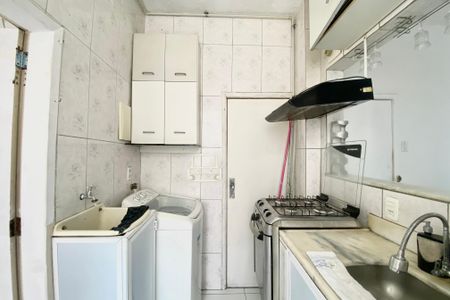 Apartamento para alugar com 100m², 2 quartos e sem vagaCozinha