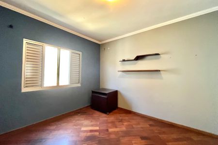 Casa à venda com 300m², 5 quartos e 3 vagasSuite 3