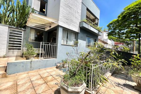 Casa à venda com 300m², 5 quartos e 3 vagasÁrea externa