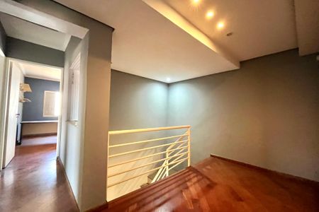 Casa à venda com 300m², 5 quartos e 3 vagasCorredor