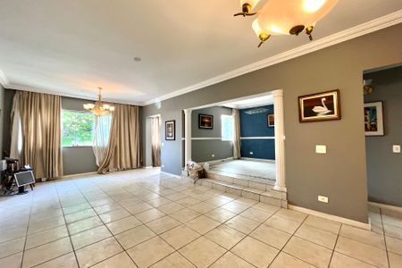 Casa à venda com 300m², 5 quartos e 3 vagasSala