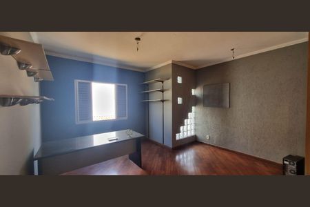 Casa à venda com 5 quartos, 300m² em Parque Jabaquara, São Paulo