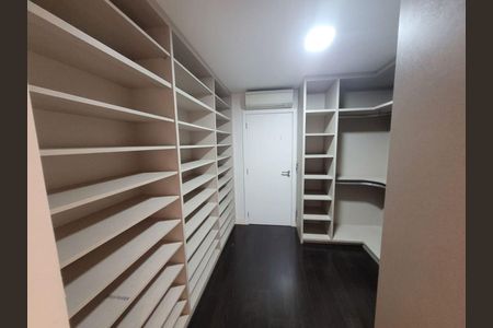 Apartamento à venda com 4 quartos, 253m² em Alphaville Industrial, Barueri