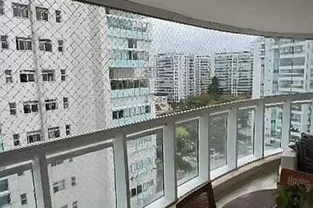 Apartamento à venda com 163m², 4 quartos e 3 vagas