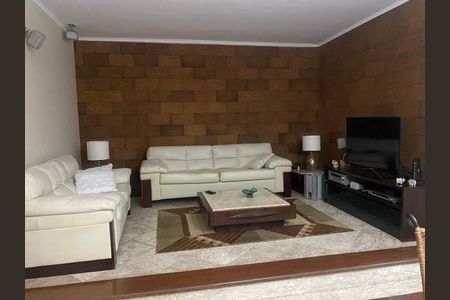Casa à venda com 3 quartos, 194m² em Vila Canero, São Paulo