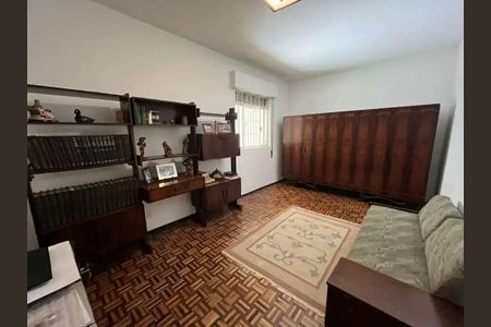 Casa à venda com 3 quartos, 194m² em Vila Canero, São Paulo