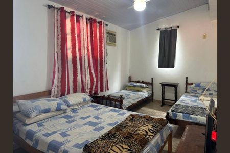 Casa à venda com 3 quartos, 316m² em Itaipu, Niterói