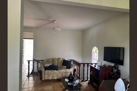 Casa à venda com 3 quartos, 316m² em Itaipu, Niterói