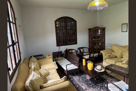 Casa à venda com 3 quartos, 316m² em Itaipu, Niterói