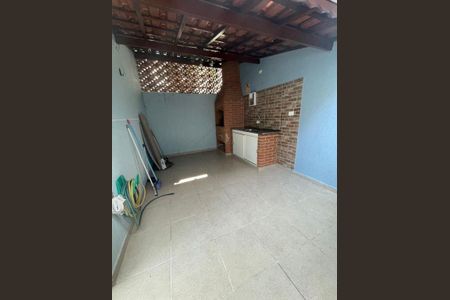 Casa à venda com 3 quartos, 124m² em Jardim Monte Kemel, São Paulo