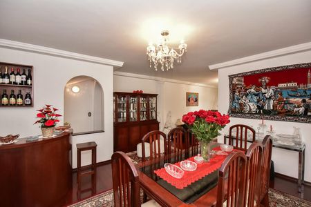 Sala de Jantar de casa à venda com 4 quartos, 220m² em Jardim Colombo, São Paulo