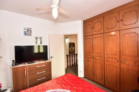 Casa à venda com 220m², 4 quartos e 6 vagasQuarto 2