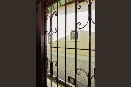 Casa à venda com 220m², 4 quartos e 6 vagasVista do Quarto 2