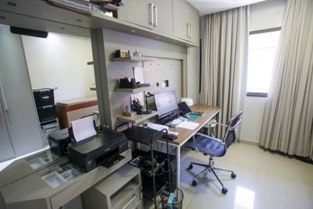 Apartamento à venda com 164m², 3 quartos e 1 vagaQuarto Suíte 2