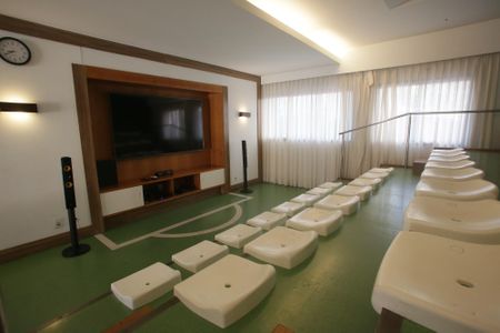 Apartamento à venda com 164m², 3 quartos e 1 vagaSala de TV