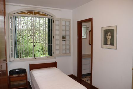 Casa de condomínio para alugar com 750m², 5 quartos e 6 vagasSuíte 2