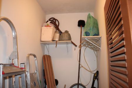 Casa de condomínio para alugar com 750m², 5 quartos e 6 vagasDespensa