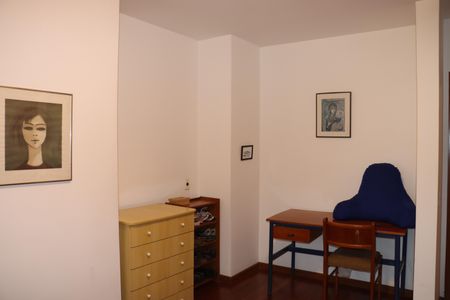 Casa de condomínio para alugar com 750m², 5 quartos e 6 vagasSuíte 2