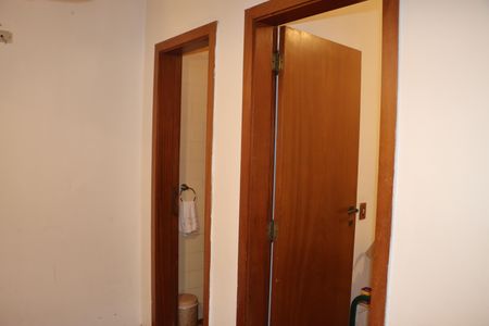 Casa de condomínio para alugar com 750m², 5 quartos e 6 vagasQuarto de serviço 