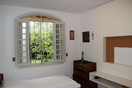 Casa de condomínio para alugar com 750m², 5 quartos e 6 vagasSuíte