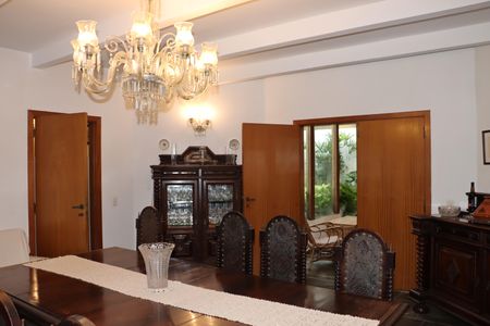Casa de condomínio para alugar com 750m², 5 quartos e 6 vagasSala de jantar