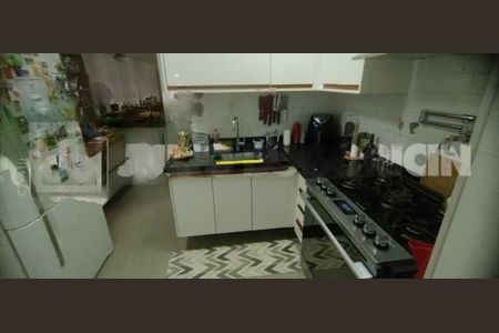 Apartamento à venda com 136m², 4 quartos e 1 vaga