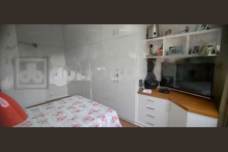 Apartamento à venda com 136m², 4 quartos e 1 vaga