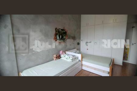 Apartamento à venda com 136m², 4 quartos e 1 vaga