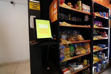 Apartamento para alugar com 33m², 1 quarto e sem vagaMinimercado